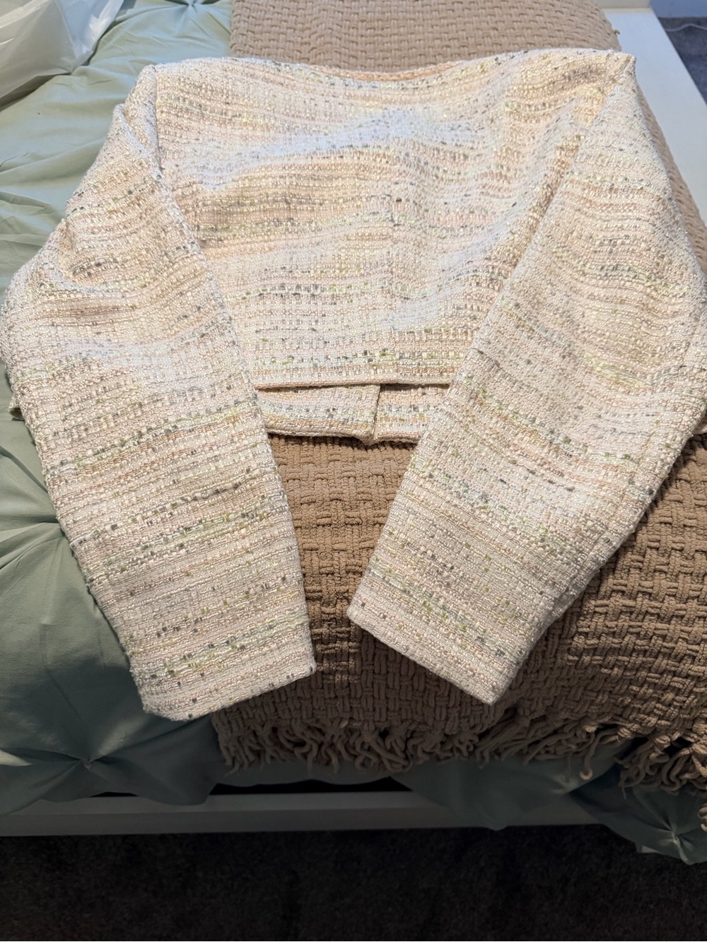 NWT Karl Lagerfeld Women’s Tweed Dress Jacket Pink and Cream with Pastel Accents - Picture 2 of 4
